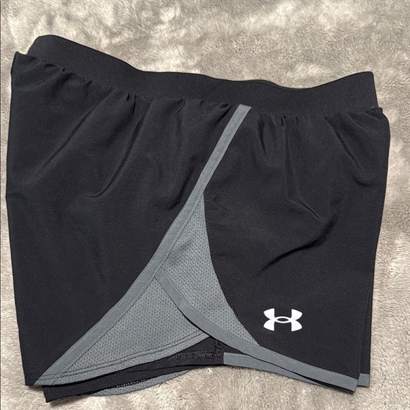 Under Armour Women's Black Running Shorts - Picture 4 of 7